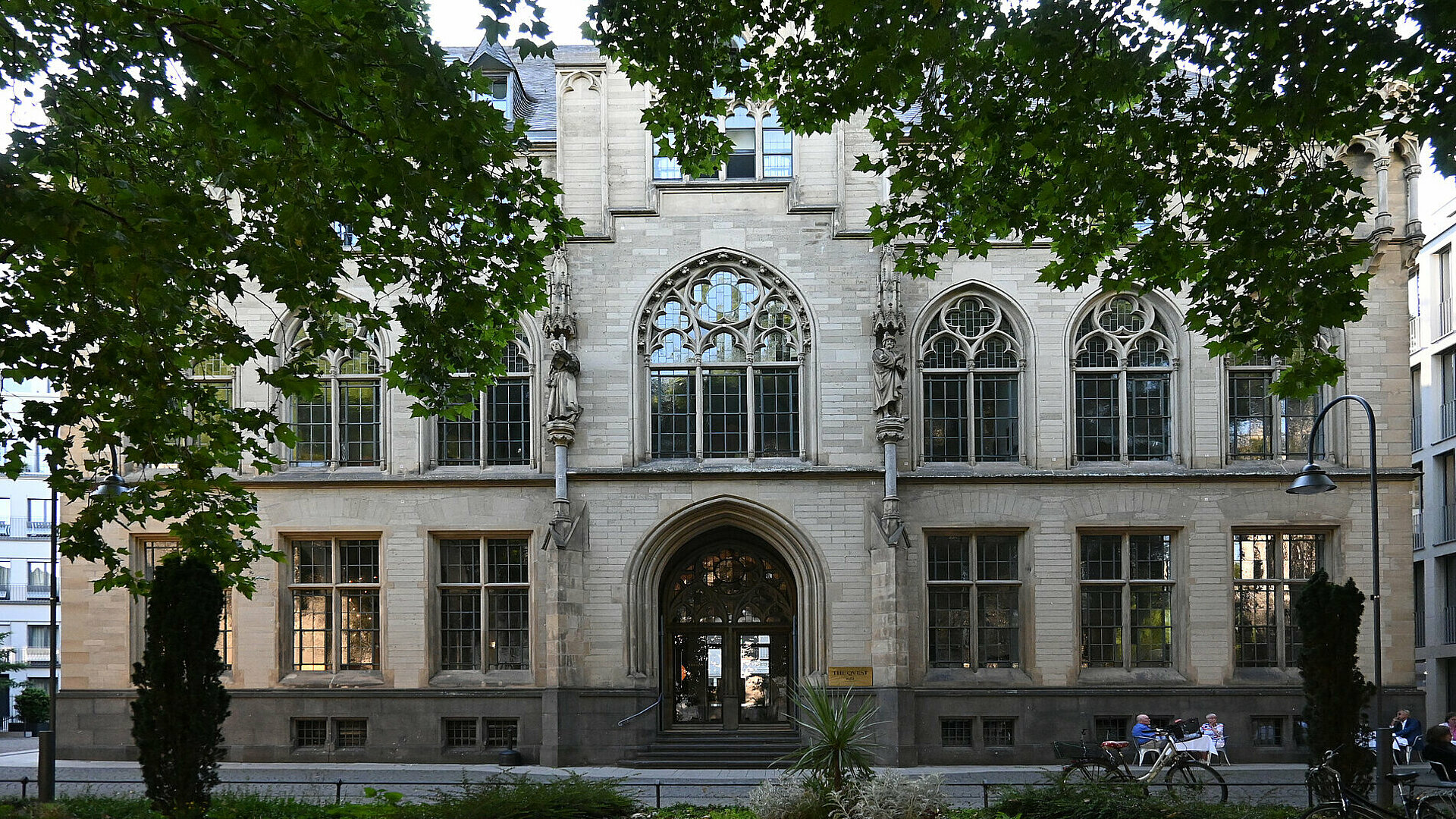 Hotel "The Quest hideway"